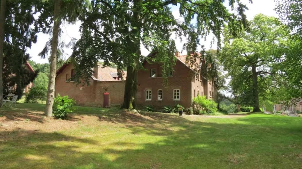 Gite Incontournable Avec Sauna Et Piscine Dans Un Petit Paradis Du Barbant Wallon Villers-la-Ville Kültér fotó